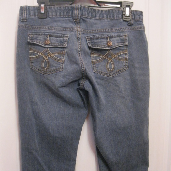 4/$20 🍁 Rue21 Denim Jean Capris - Picture 4 of 6